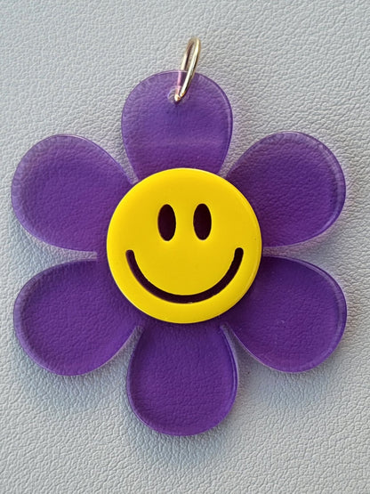 Smily flower keychain