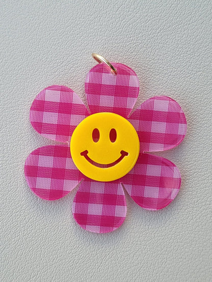 Smily flower keychain