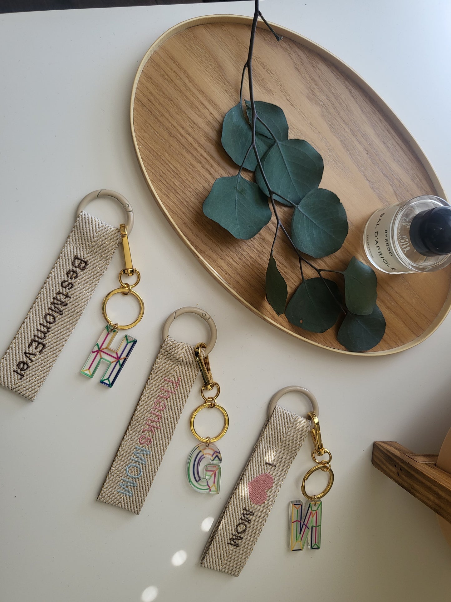 Love mom keychain (add $3 for personalize name on it)