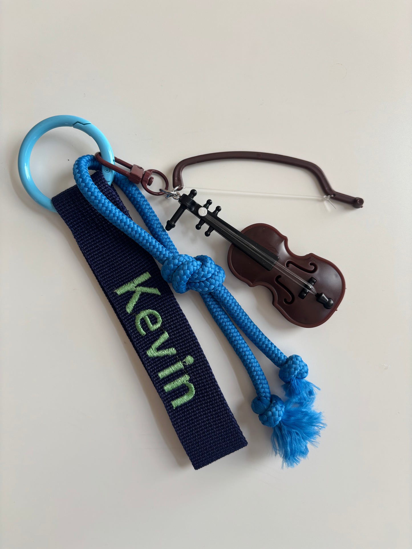 Embroidery nametag+ violin charm
