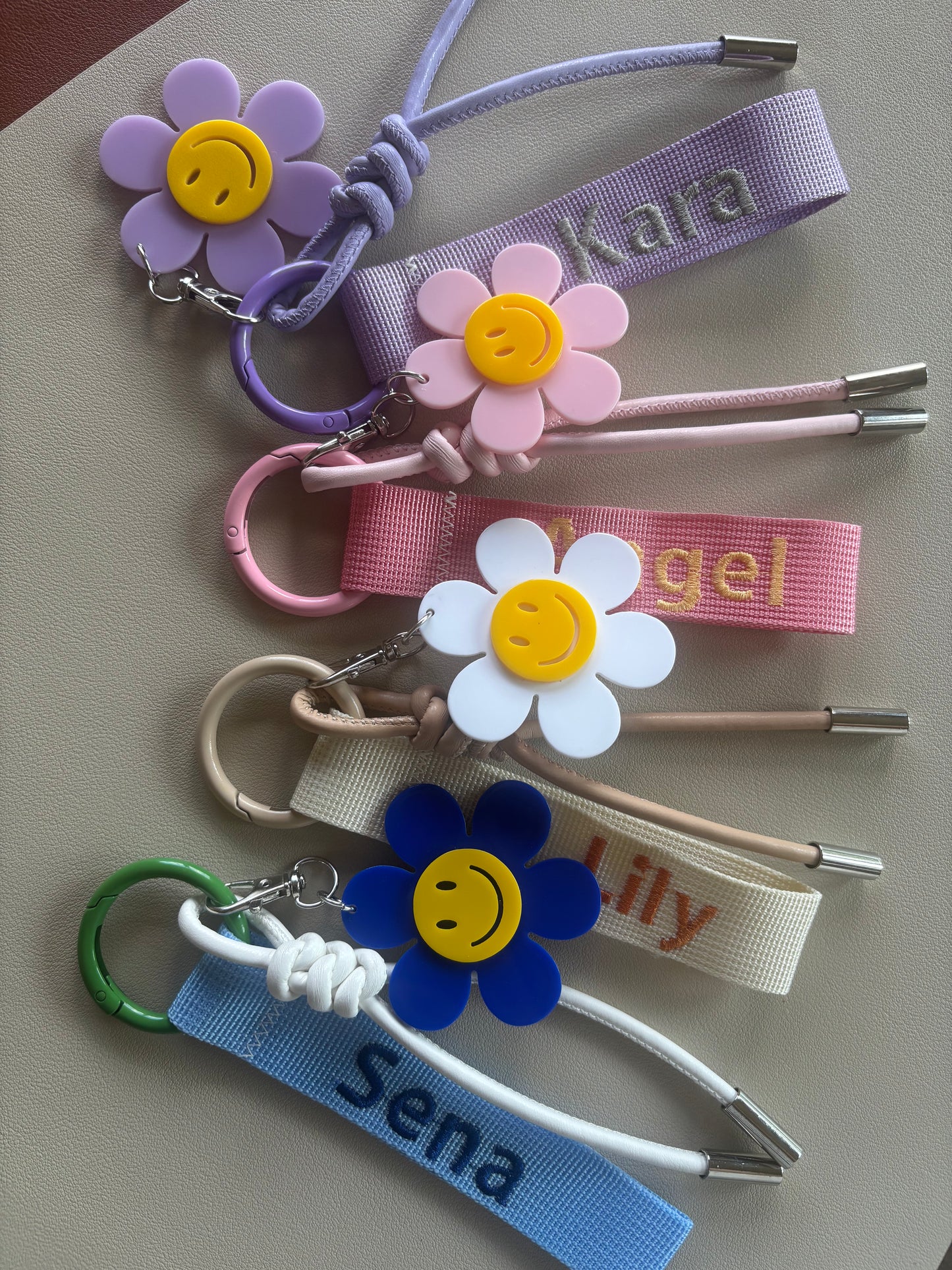 Embroidery nametag + Smily flower