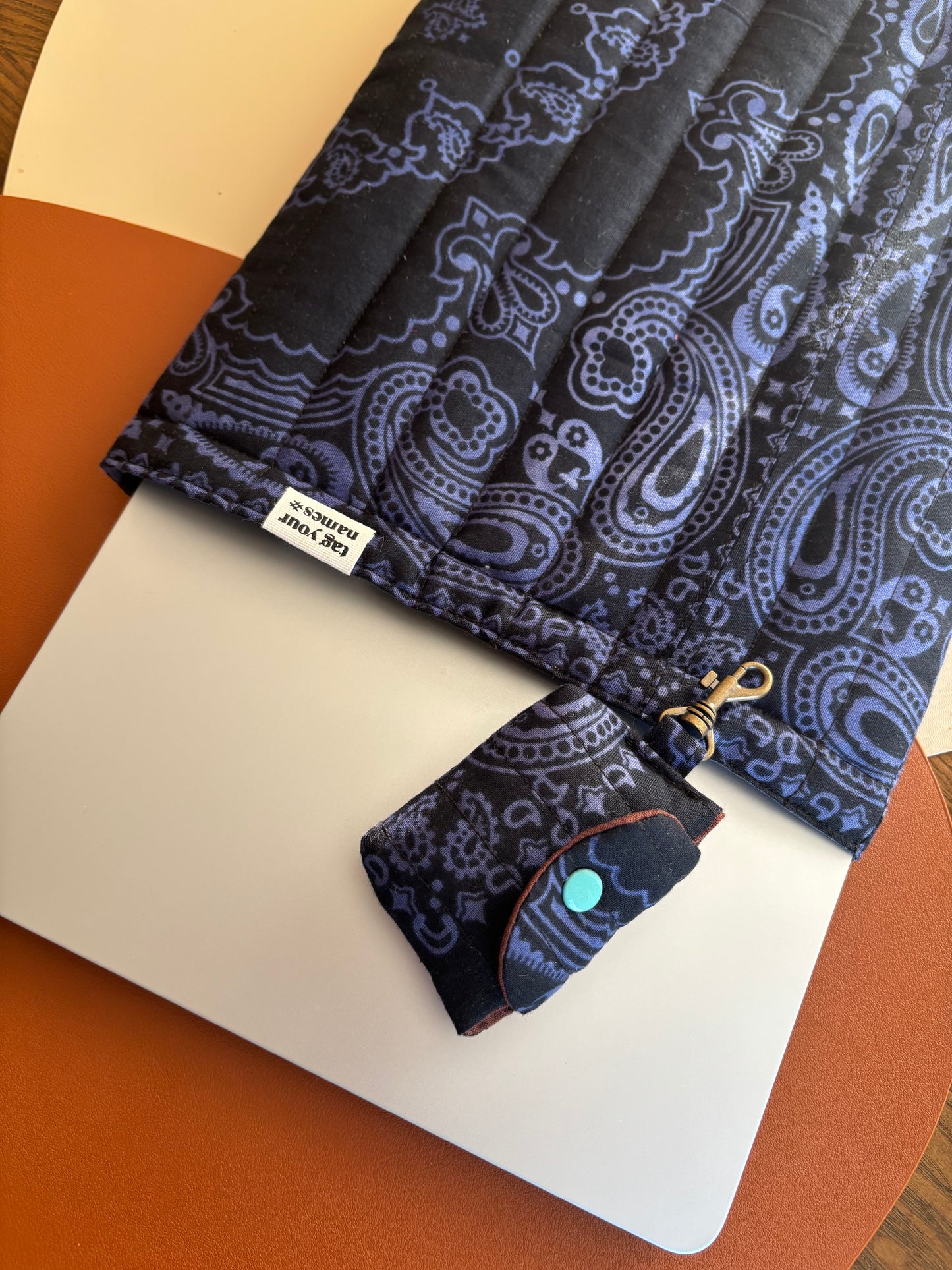 Bandana Slide-In Quilted Laptop Case